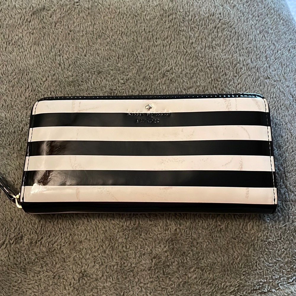 Kate Spade ♠️ Wallet